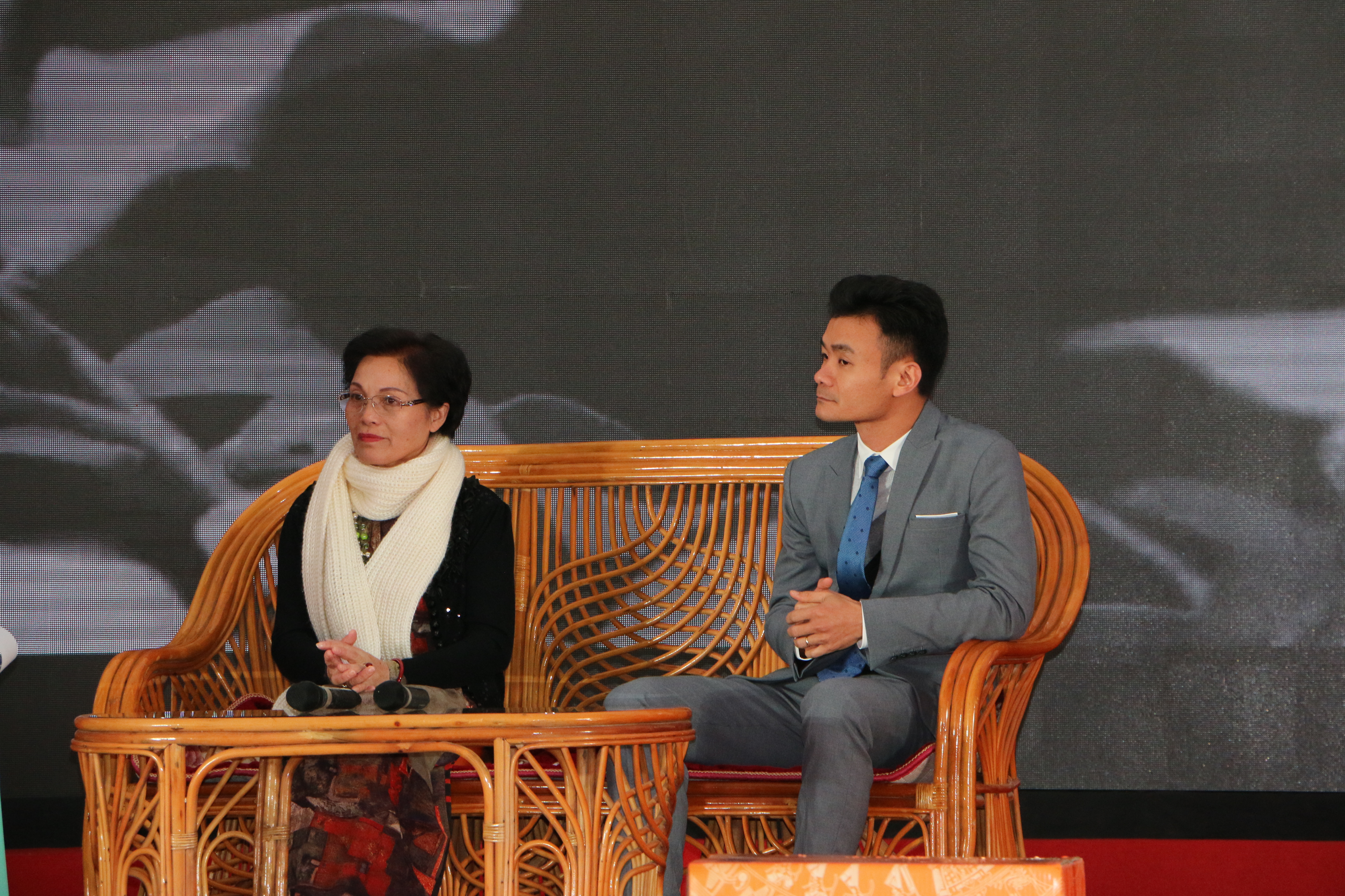 Những người Mẹ thầm lặng