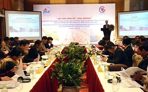 Đề xuất giải pháp giải quyết vấn đề xói lở bờ sông, bờ biển khu vực miền Trung