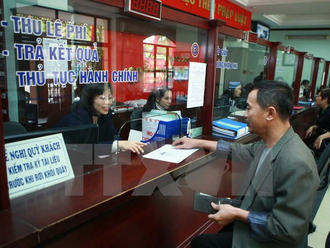 GẠT BỎ LỢI ÍCH CỤC BỘ, VƯỢT LÊN CHÍNH MÌNH