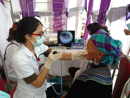 TÔN VINH BÁC SĨ TRẺ TÌNH NGUYỆN VỀ VÙNG SÂU, VÙNG XA

