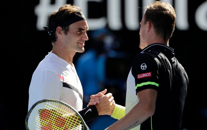 Australian Open 2018: Roger Federer lập kỷ lục, Novak Djokovic dừng cuộc chơi