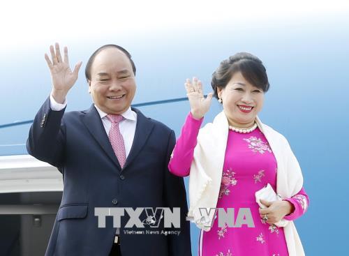 Thủ tướng Nguyễn Xuân Phúc đến New Delhi, bắt đầu tham dự Hội nghị Cấp cao ASEAN-Ấn Độ