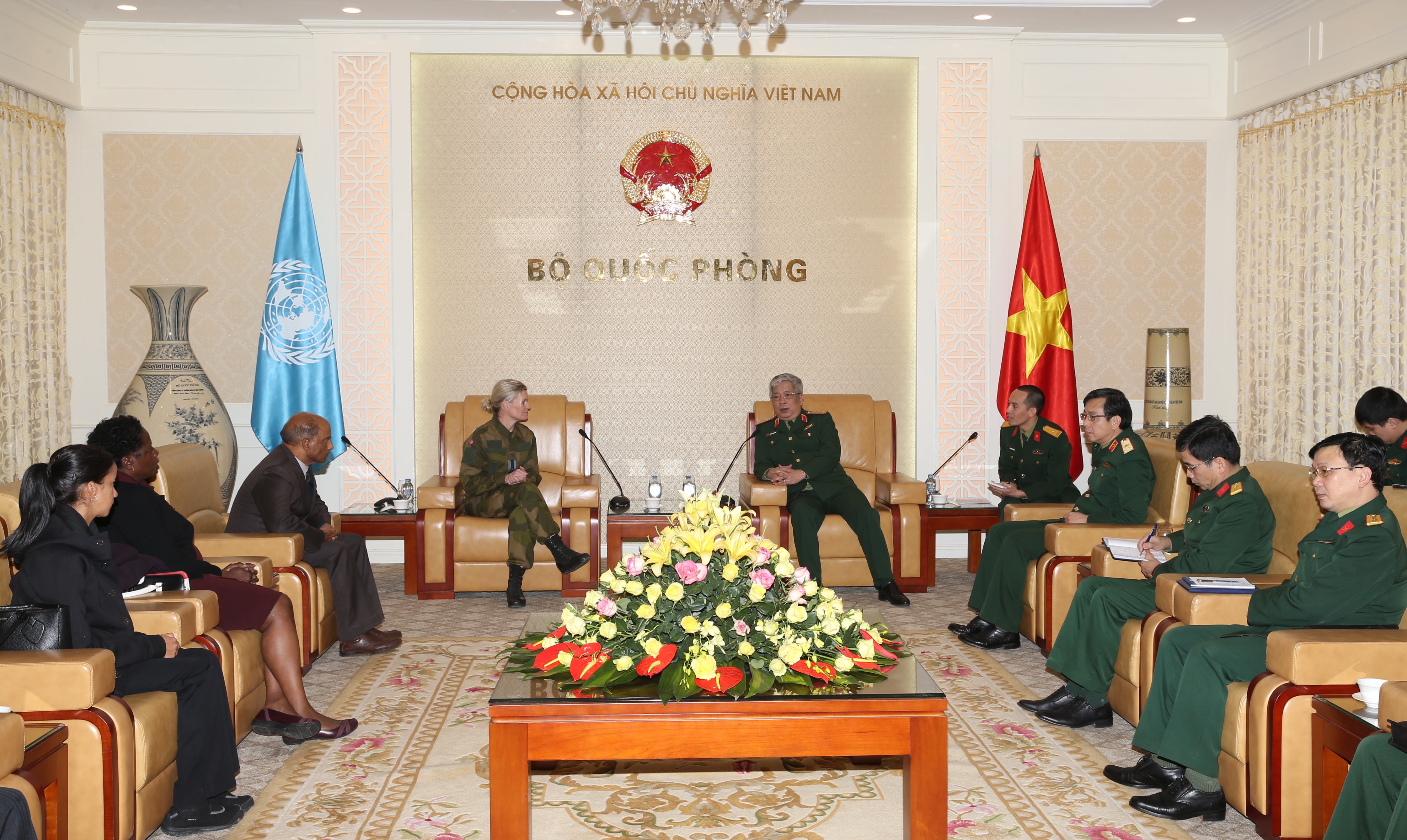 Thượng tướng Nguyễn Chí Vịnh tiếp Đoàn kiểm tra tiền triển khai của Liên hợp quốc
