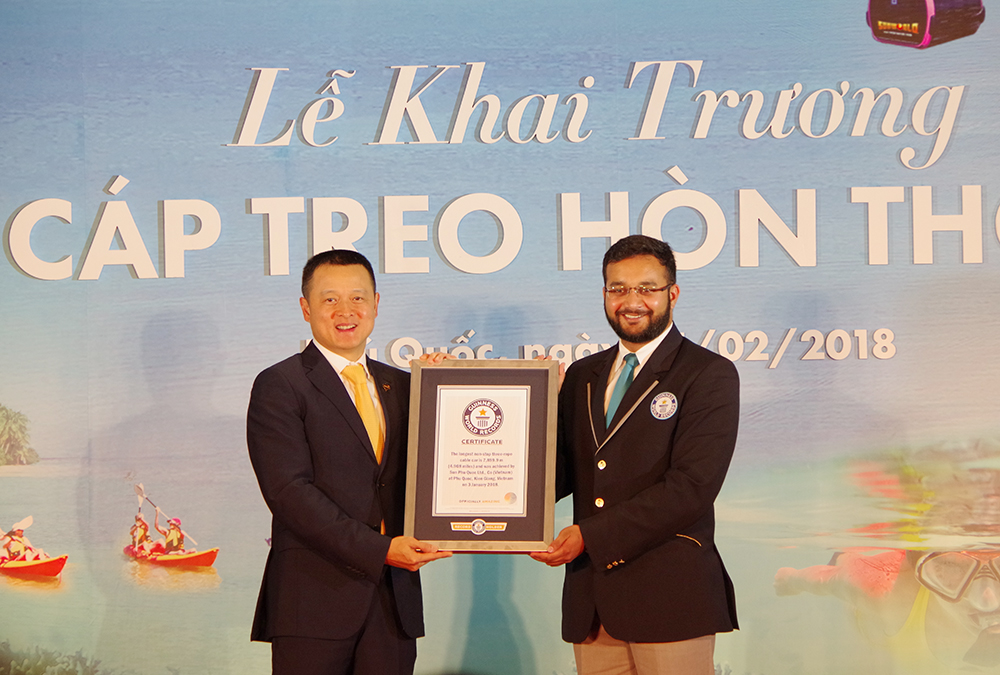 Khai trương tuyến cáp treo 3 dây dài nhất thế giới