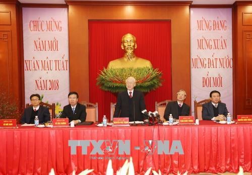 Ban Bí thư Trung ương Đảng gặp mặt đại biểu trí thức, văn nghệ sĩ tiêu biểu nhân dịp Xuân Mậu Tuất 2018 