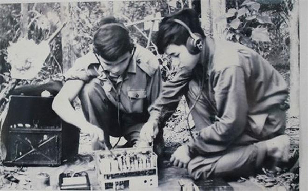 Khẩn trương bảo đảm trang bị, khí tài thông tin liên lạc

