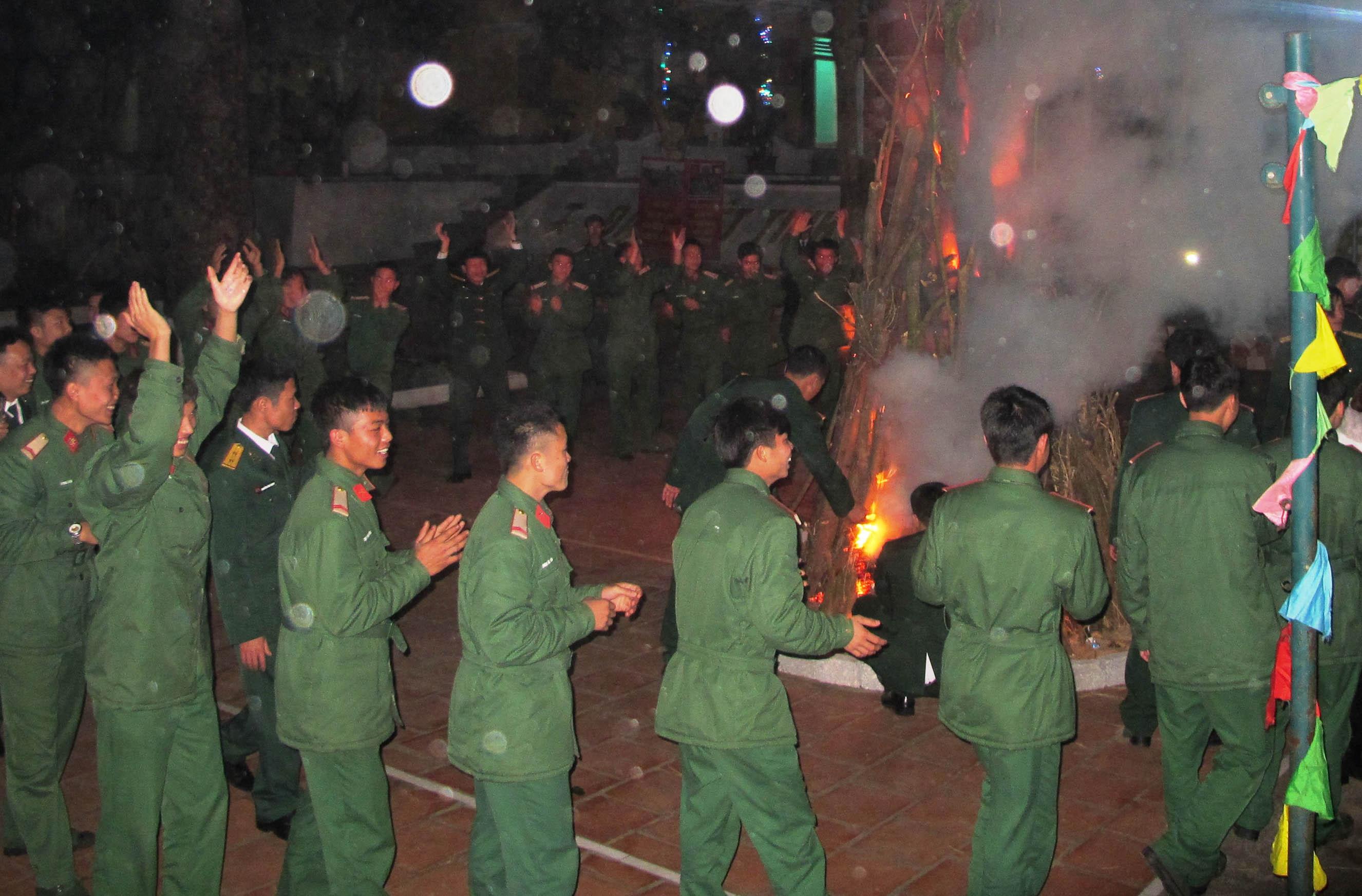 Tết đầm ấm, an toàn