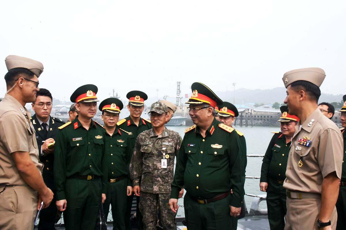 Tiền đề to lớn để thực hiện công tác đối ngoại quốc phòng năm 2018