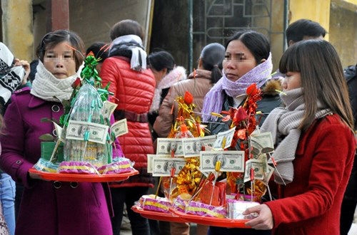 Ngăn chặn tệ mê tín dị đoan trong cán bộ, đảng viên