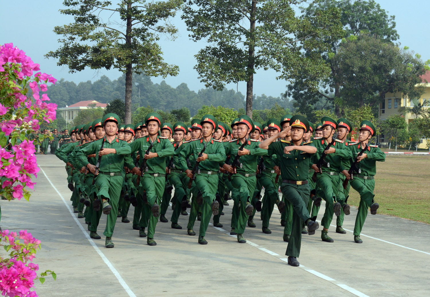 Toàn quân ra quân huấn luyện năm 2018