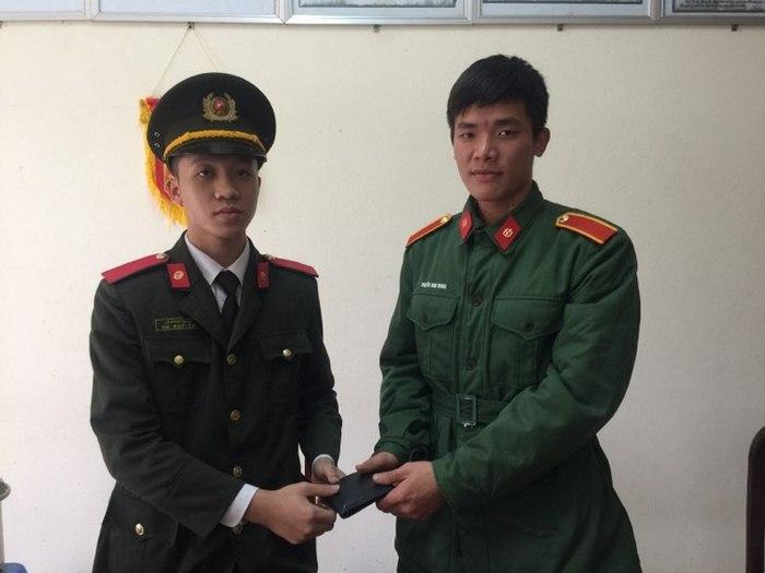 Hành động đẹp của một học viên sĩ quan

