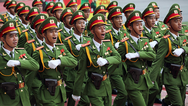 Tiếp tục đẩy mạnh việc học tập và làm theo 