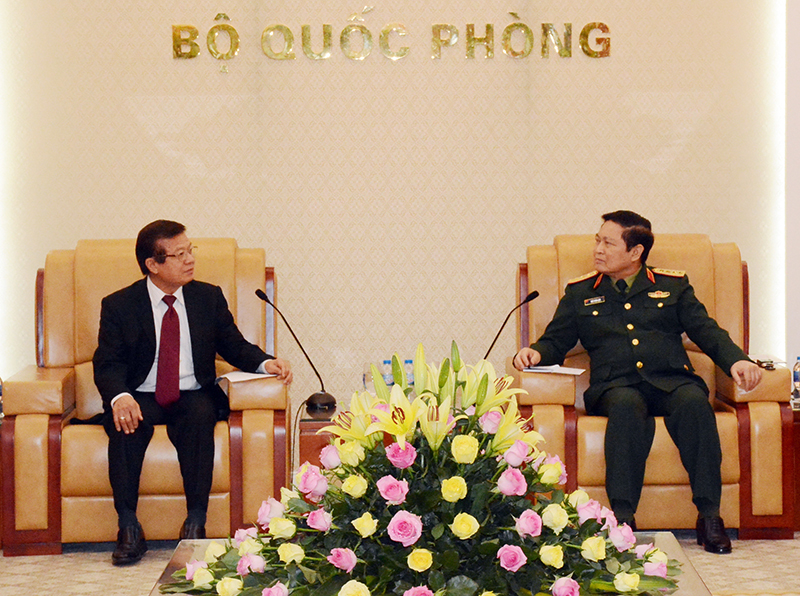 Đại tướng Ngô Xuân Lịch tiếp Quốc vụ khanh Bộ Nội vụ Campuchia

