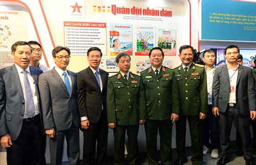 Báo chí Việt Nam đồng hành cùng đất nước đổi mới