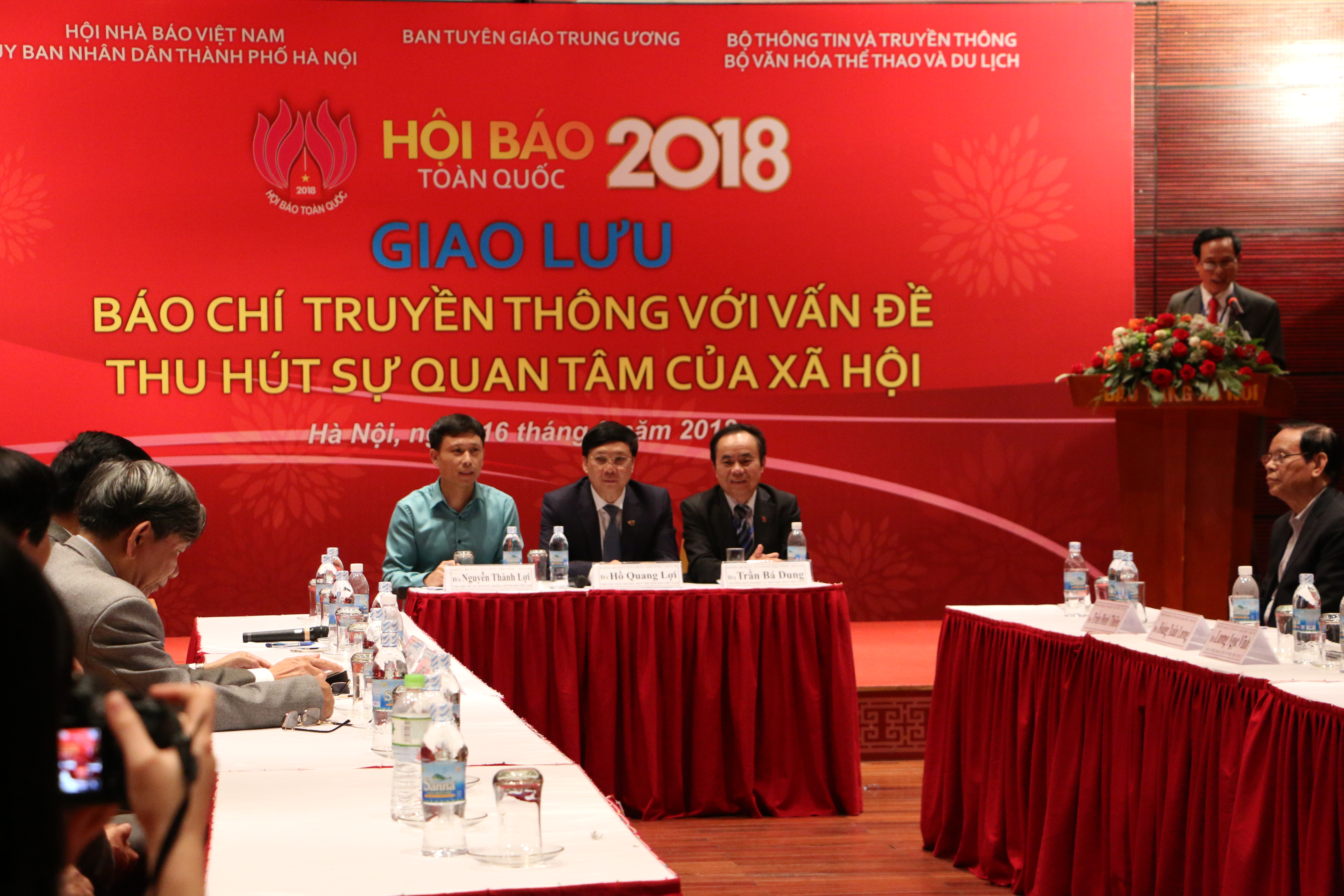 Giao lưu báo chí truyền thông với những vấn đề thu hút sự quan tâm của xã hội