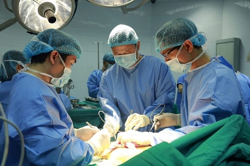 Bệnh viện Trung ương Quân đội 108 thực hiện thành công ca ghép phổi lấy từ người cho chết não đầu tiên tại Việt Nam