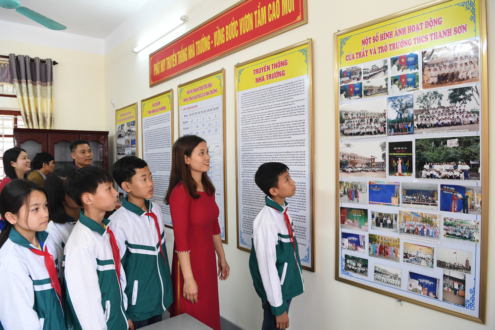 Từ Bạch Đằng đến Thanh Sơn