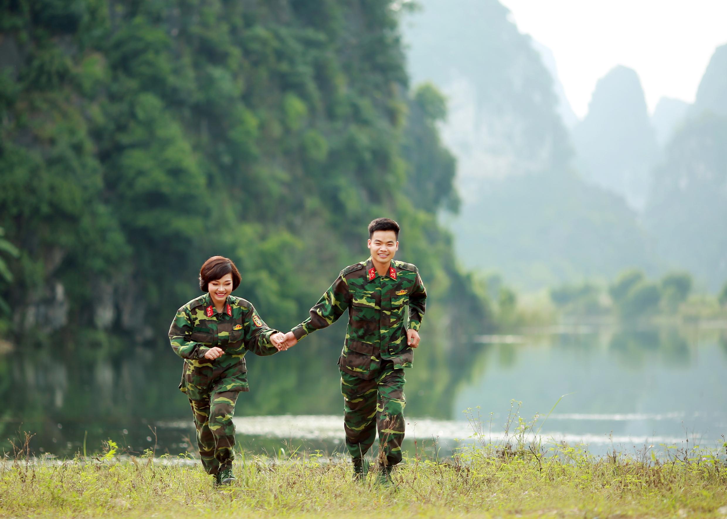 Một lần được... té nước


