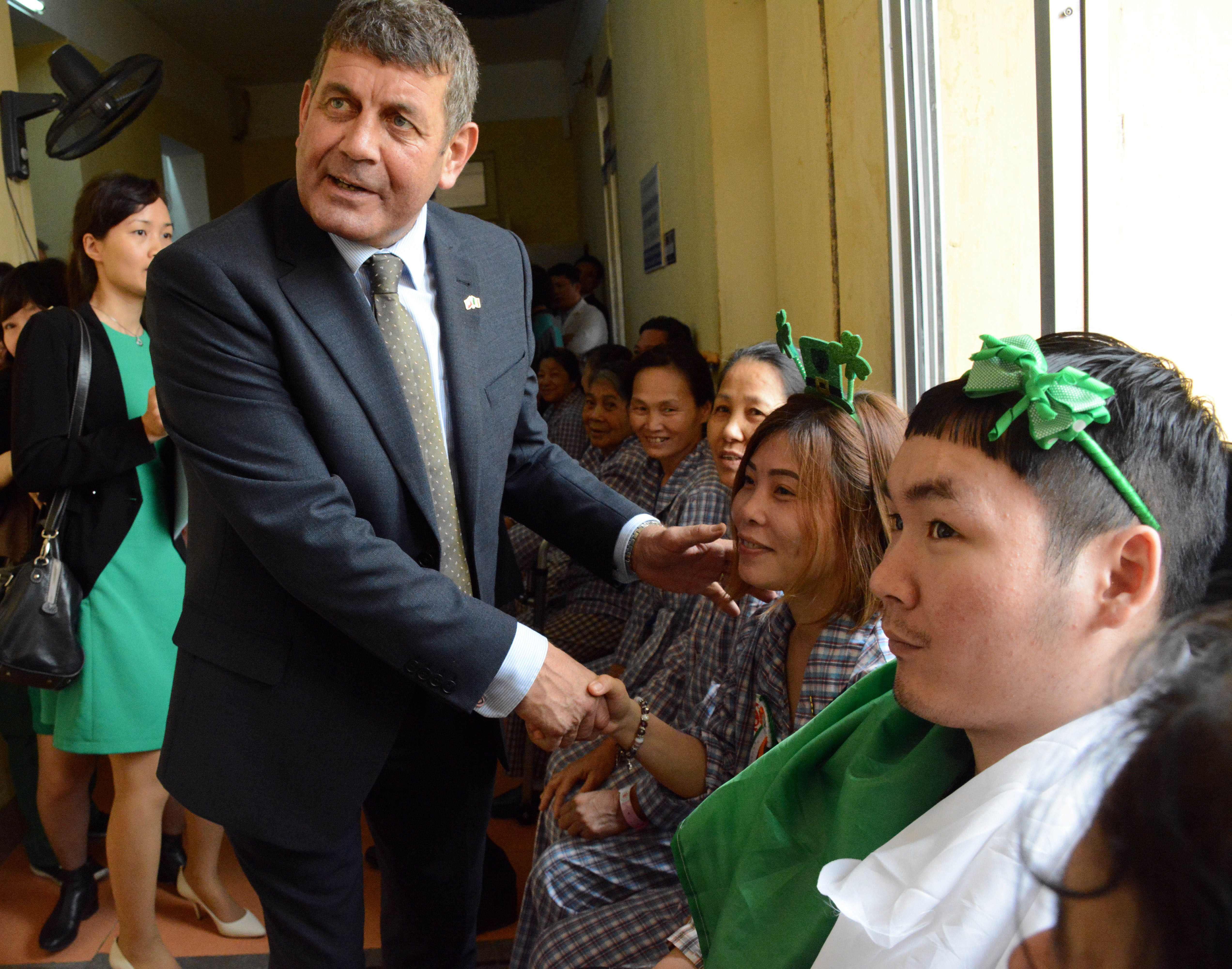 Bệnh viện Trung ương Quân đội 108: Tăng cường trao đổi nghiệp vụ y học với Cộng hòa Ireland 