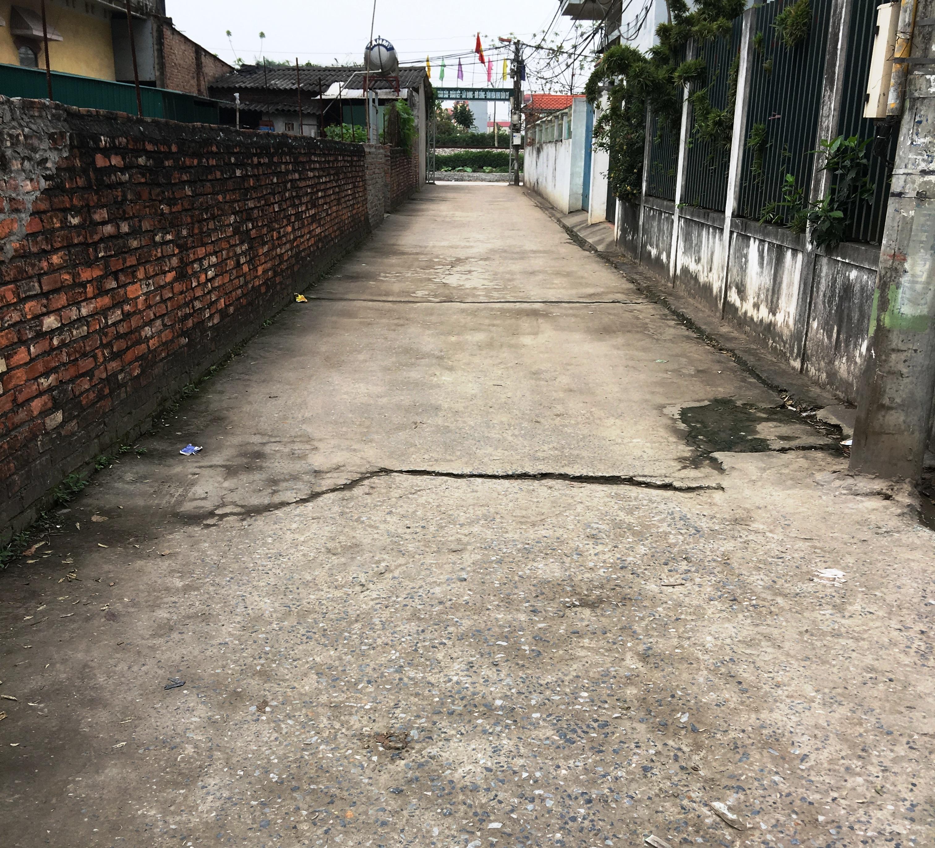 Cựu lãnh đạo thôn khuất tất khi làm đường, kéo điện