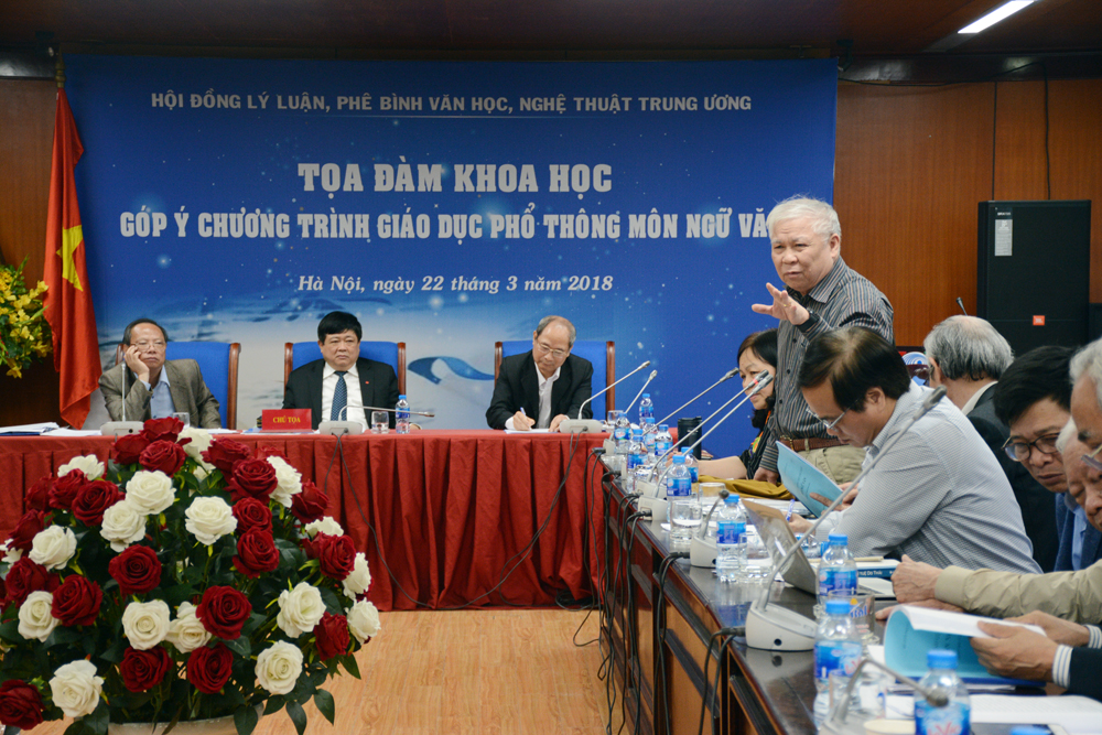 Nhiều băn khoăn về chương trình Ngữ văn mới