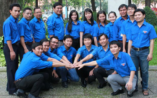 CÔNG BỘC TRẺ TẬN TỤY, NĂNG ĐỘNG

