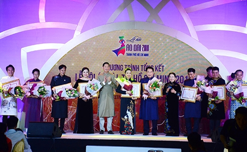 Hơn 100 nghìn người tham gia Lễ hội áo dài TP Hồ Chí Minh năm 2018