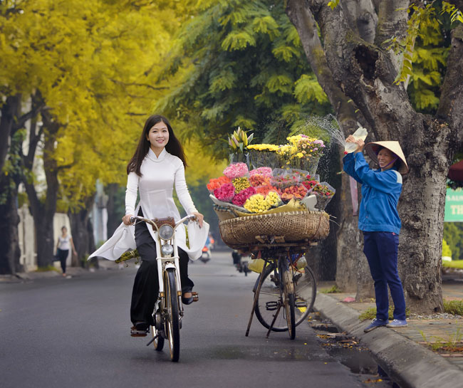 ỨNG XỬ ĐÚNG MỰC VỚI CÁI ĐẸP