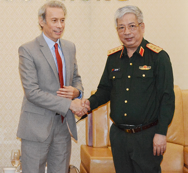 Việt Nam và Hoa Kỳ đẩy mạnh hợp tác khắc phục hậu quả chiến tranh