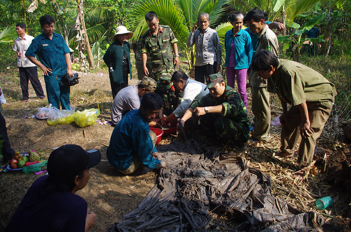 Quy tập hài cốt Liệt sĩ Nguyễn Thanh Hồng