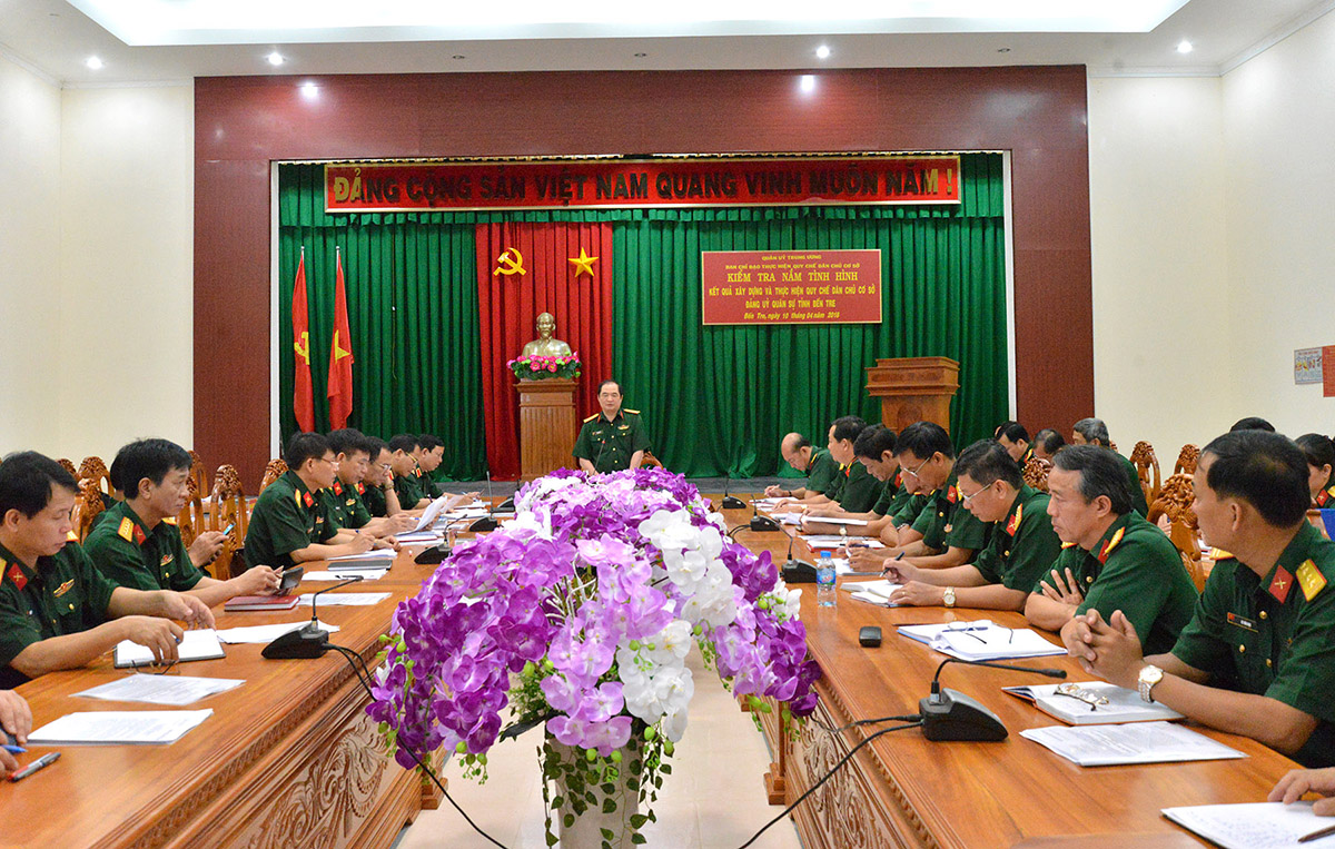 Kiểm tra thực hiện quy chế dân chủ cơ sở tại Bộ CHQS tỉnh Bến Tre