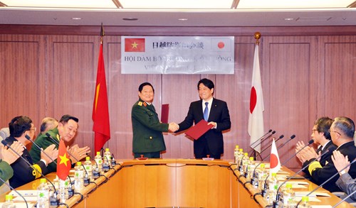 Một số hình ảnh hoạt động của Đại tướng Ngô Xuân Lịch trong chuyến thăm chính thức Nhật Bản