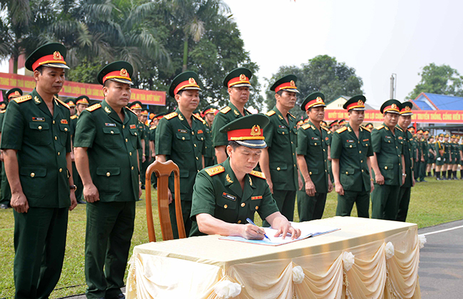 YÊU NƯỚC TỪ NHỮNG VIỆC CỤ THỂ