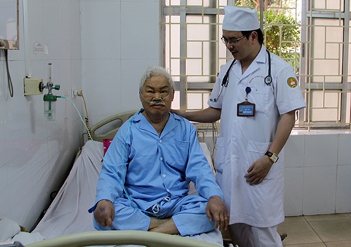 Chuyện về người bác sĩ trẻ tham gia ca ghép phổi đầu tiên tại Việt Nam


