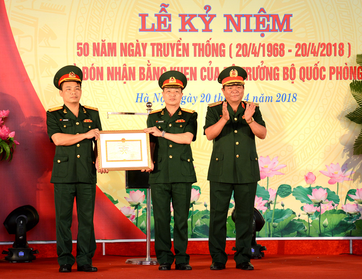 Trung đoàn 664 (Cục Xăng dầu) kỷ niệm 50 năm Ngày truyền thống