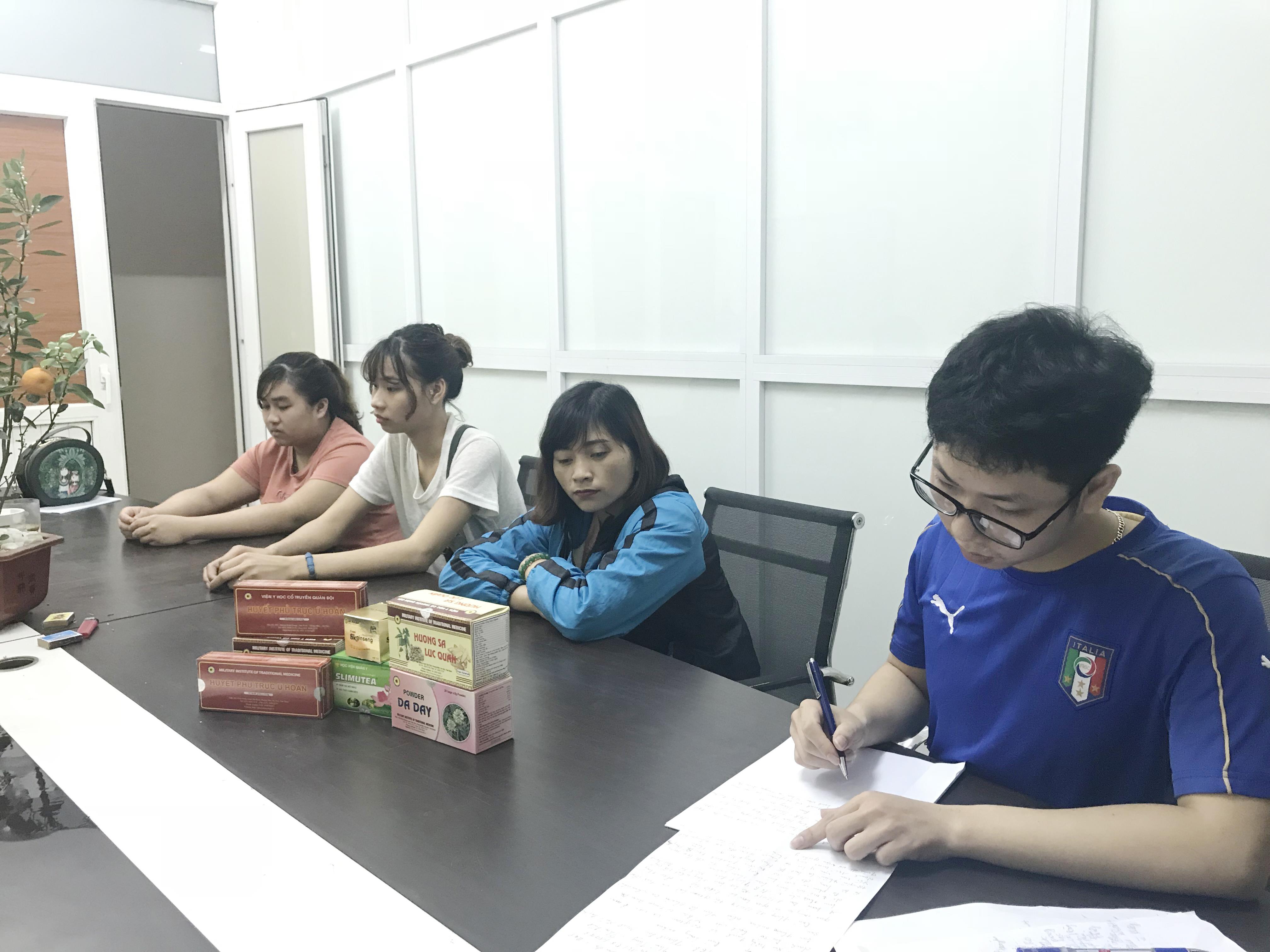 Bóc gỡ đường dây mạo danh thầy thuốc quân đội để lừa đảo  