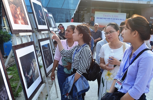Triển lãm ảnh Nghệ thuật Quốc tế lần thứ IX (VN-17) tại Đà Nẵng