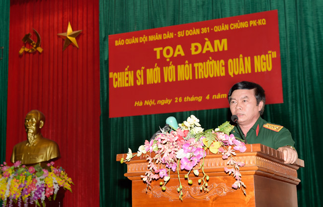 Tọa đàm “Chiến sĩ mới với môi trường quân ngũ”