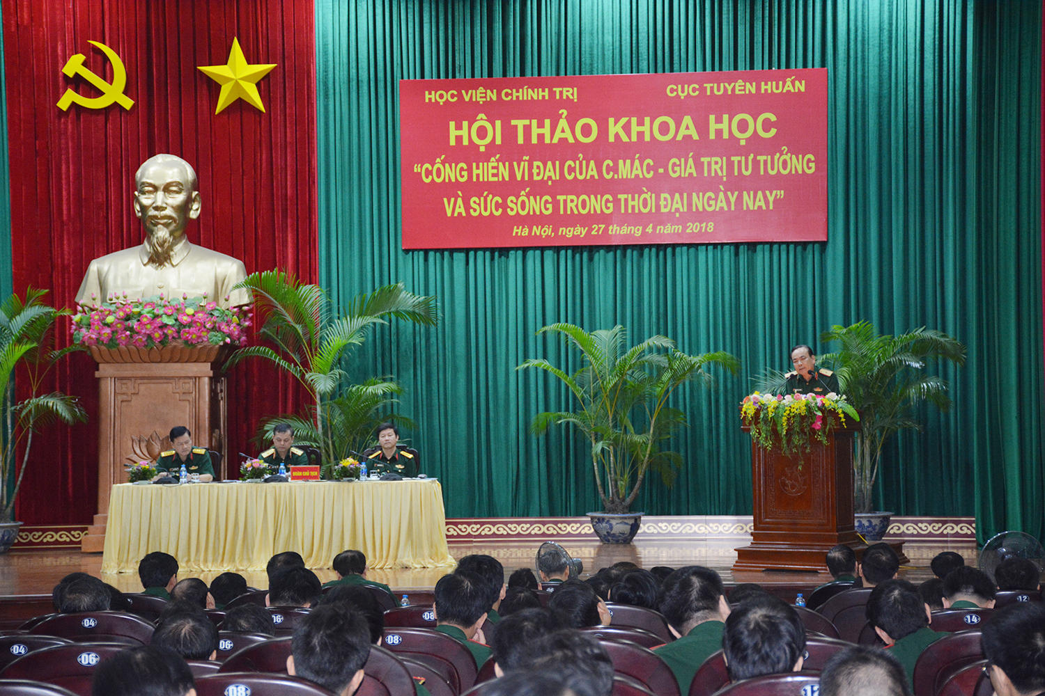 Hội thảo khoa học “Cống hiến vĩ đại của C.Mác - Giá trị tư tưởng và sức sống trong thời đại ngày nay”


