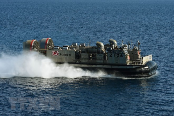 Nhật Bản và Anh lần đầu tiên tập trận hải quân chung