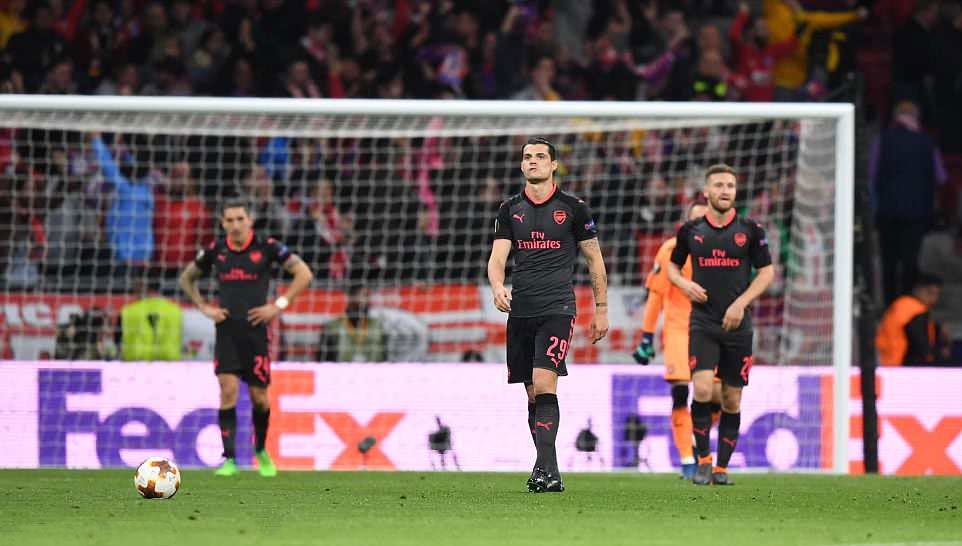 Arsenal ngậm ngùi chia tay Europa League
