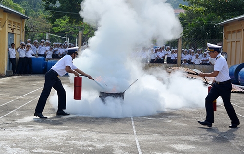 Vùng 3 Hải quân hưởng ứng Tháng hành động an toàn vệ sinh lao động, phòng chống cháy nổ năm 2018