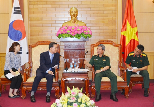 Tăng cường trao đổi đoàn giữa quân đội Việt Nam và Hàn Quốc

