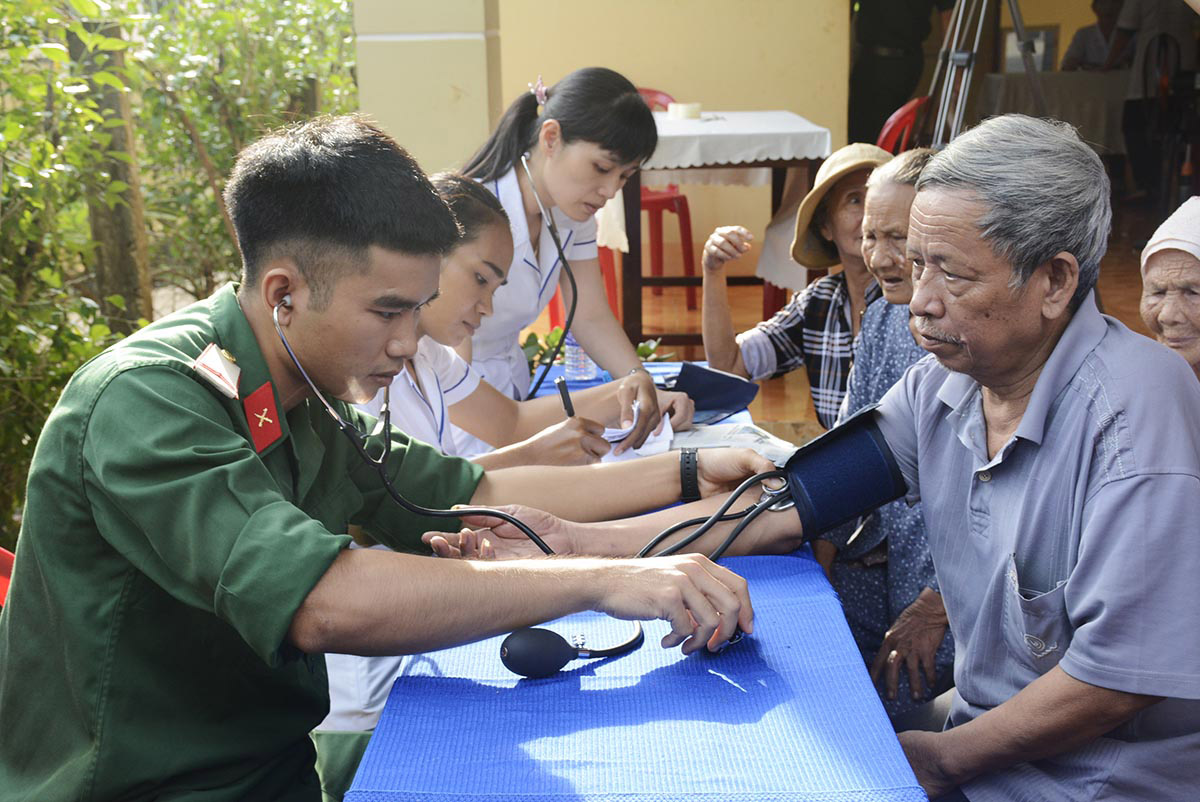 Tổng cục II thực hiện chương trình quân, dân y kết hợp tại tỉnh Bình Phước