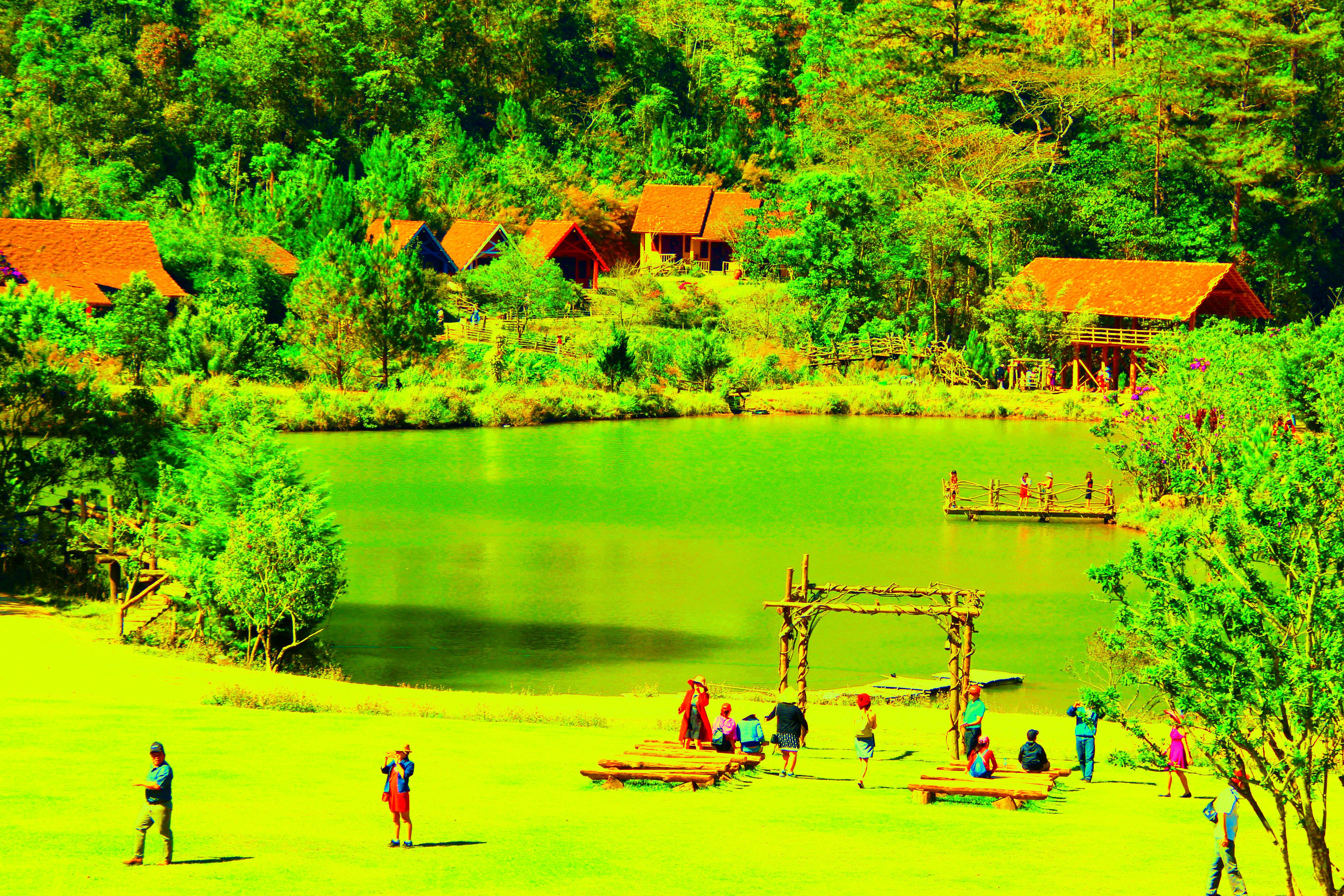 Làng cổ tích giữa cao nguyên