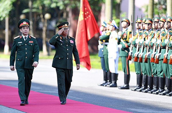 Tổng Tham mưu trưởng QĐND Lào thăm chính thức Việt Nam