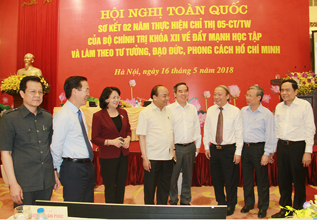 Tiếp tục đẩy mạnh học tập và làm theo tư tưởng, đạo đức, phong cách Hồ Chí Minh