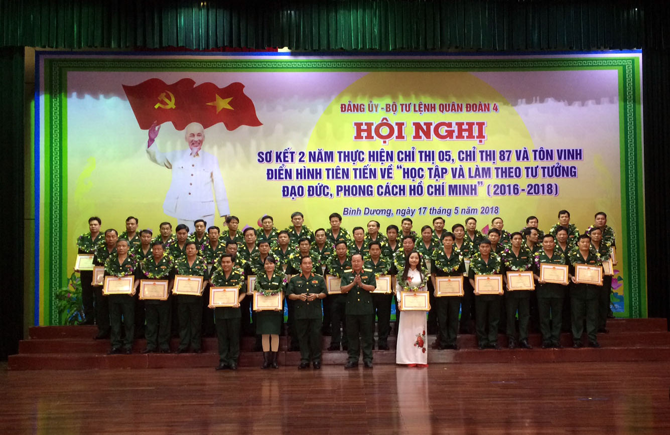 Tôn vinh điển hình tiên tiến về “Học tập và làm theo tư tưởng, đạo đức, phong cách Hồ Chí Minh”