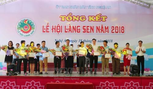 Nhiều hoạt động kỷ niệm 128 năm Ngày sinh Chủ tịch Hồ Chí Minh