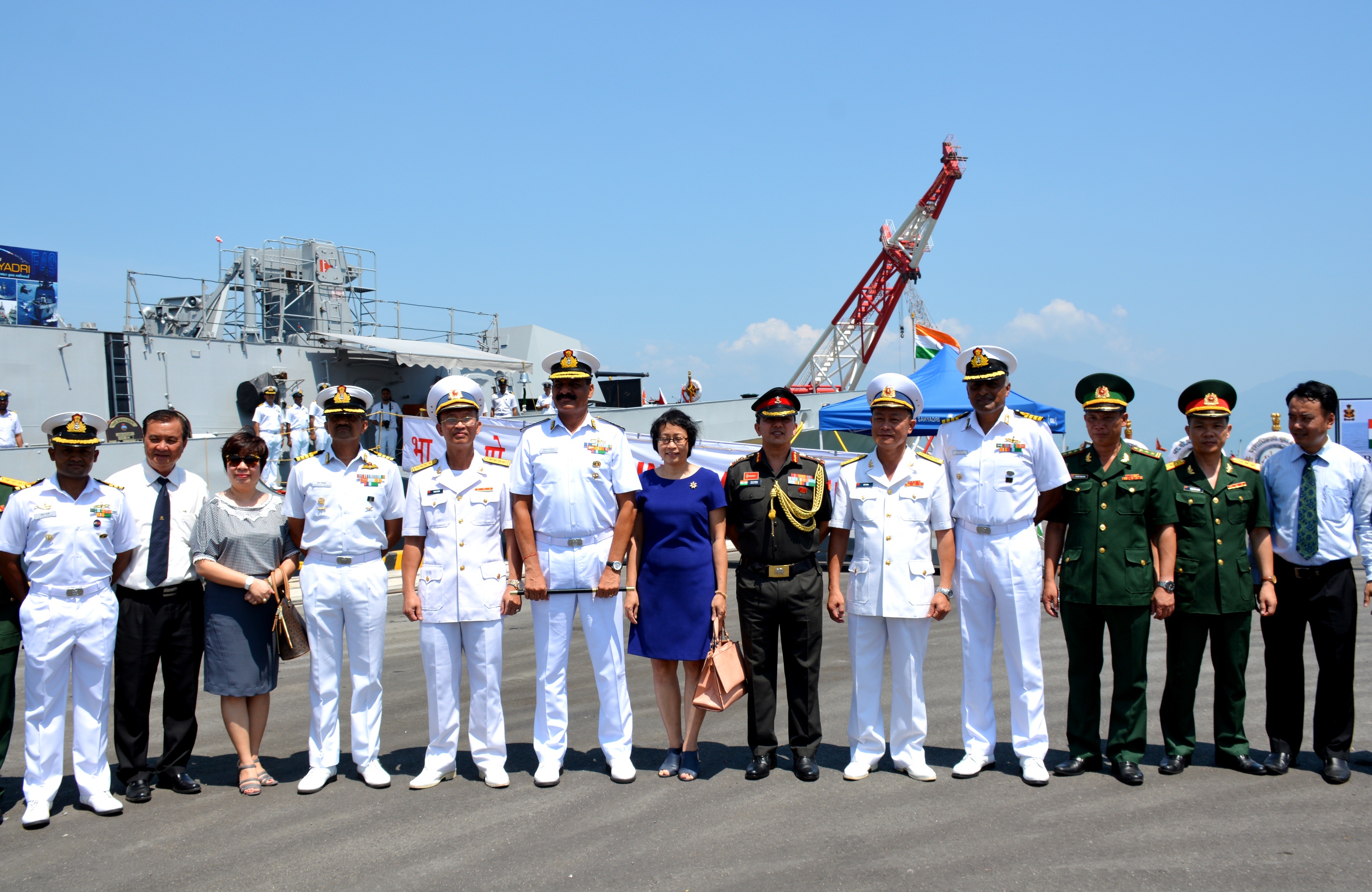 Đoàn tàu Hải quân Ấn Độ thăm thành phố Đà Nẵng